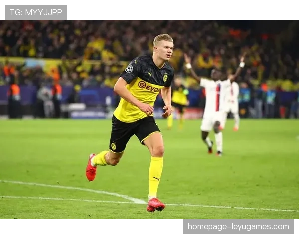 哈兰德连续4场主场梅开二度，跻身英超历史前三，哈兰德德甲首秀